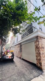 trung tâm văn quán . lô góc ô tô ngủ trong nhà, dân xây chắc chắn , vừa ở , vừa kd , dt 40m,4tầng