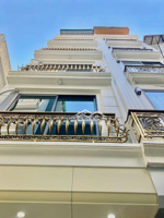 phố dịch vọng 40m2, 6 tầng thang máy - xây mới - gần phố - giá 10.3 tỷ.