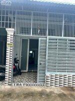 bán căn nhà lầu mới hẻm 63 đường CMT 8, đói diện bệnh viện phụ sản