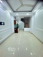 .phân khúc giá tiền hợp lý còn sót lại ở khu vực-ôtô đỗ cổng-nhà xây mới -5 tầng-dt 30m.