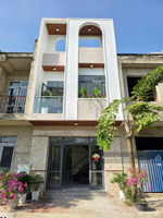 bán nhà hoàn công kdc thắng lợi gần vincom dĩ an, p. tân đông hiệp, tp. dĩ an