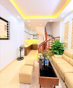 bán nhà nguyễn chí thanh đống đa 36m 5t lô góc 2 mặt ngõ 9 tỷ 5