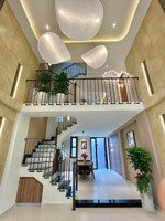 hàng hot - nhà mới xây đẹp - có sân đậu ô tô trong nhà - gần nguyễn duy trinh, nguyễn thị định