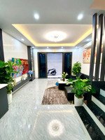 bán gấp nhà riêng 213.29.4.17b đường giáp nhất, 9,85 tỷ, 33m2