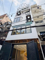 nhà giá ngộp giảm ngay 200t huỳnh tấn phát phú mỹ q7. 3,3tỷ.dt: 62.5m2 . 5tầng. 4pn 5wc. sổ riêng