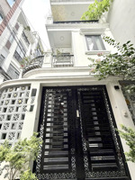 nhà đẹp 3 tầng - hẻm xe hơi - ngang 5,2m - trung tâm phú nhuận - nhỉnh 9 tỷ