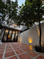 siêu phẩm lệ mật nhà đẹp long lanh ở sướng ngay full nội thất sịn xò. đường ô tô. vị trí tâm