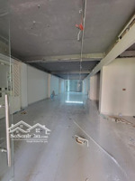 cho thuê nguyên 1 sàn tòa nhà văn phòng đẹp tại vườn lài, 20 triệu, 230m2, nhiều tiện ích