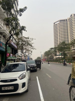 siêu phẩm khách sạn liễu giai gần lotte hiếm độc đẹp bậc nhất ba đình diện tích 136m2x8tầng