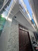 bán nhà lò đúc 36m 5t thang máy, ô tô đỗ cổng, ở sướng, sát hồ gươm, ở ngay giá 11.2tỷ