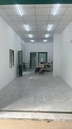 gấp ! cắt lỗ 1 tỷ thu hồi vốn liên hệ để có giá tốt đường kim lăng lăng. dòng tiền : 10 triệu