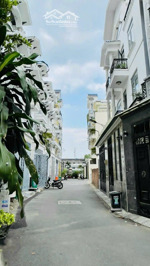 nhà đẹp hẻm 95 lê văn lương , 29m2 3 lầu chỉ 3tỷ1