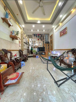 chỉ 10 tỉ nhỉn.mặt tiền 4 tầng 4x18m kdc bình phú.