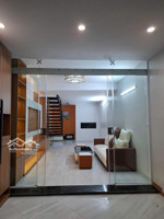 10m ra phố- 2p ra hồ tây- 41m2