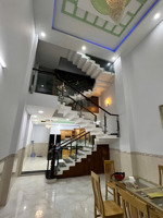 nhà 4 tầng mới tinh full nội thất đẹp ngay chợ long trường 4pn đường 8m giá tốt