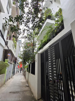 hơn 12 tỷ , sở hữu nhà 85m2 * 4 tầng * 6 phòng ngủ ngõ biệt thự phố nguyễn văn cừ , chỉ 30m ra phố