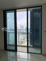 cho thuê gấp căn 2pn ntcb nhà trống cực hiếm view đẹp vinhome golden river q1 giá tốt chỉ 24 triệu