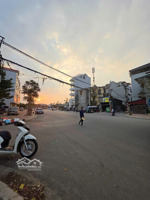 bán nhà ngọc thụy,35m,3 ngủ ,mới tinh ,ô tô tránh đỗ cổng,chie 8.2ty