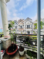 chủ gấp bán nhà quận 12, tô ký, 4 tầng btct, hẻm xe hơi, gần trường đại học, 4.6x18, nhỉnh 6 tỷ.