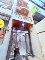 nhà 3 tầng - sổ hồng riêng - hoàn công đủ