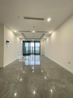 cho thuê sunshine diamond river q7 , 2pn 2wc , 120m2 . view sông cao . giá : 15tr ( bao phí )