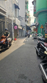 ngay khu đường hoa phan xích long chính chủ bán nhà 2 mặt hxh 4 tầng btct đúc cứng 60m2 nhỉnh 11 tỉ