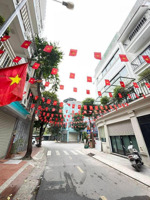 đầu đường đại mỗ. phân lô vỉa hè giá gần 12tỷ, 4tầng,58m2 . vị trí trung tâm an sinh cực thích