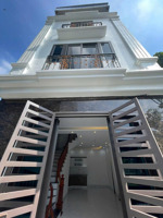 nhà 4 tầng xây độc lập ô tô 4 chỗ tới cửa 34m² giá 4,4 tỷ