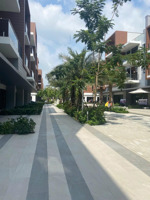 cần bán gấp căn shophouse chung cư the pegasuite2 phường 6, quận 8 tphcm. lh 