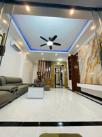 bán nhà riêng chính chủ 10,5 tỷ, 40 m2 tại phạm văn đồng, cổ nhuế 1, bắc từ liêm, hà nội