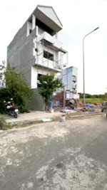 cần tiền nền bán lỗ 200tr nền 105m2 đường 11c, giá 1tỷ630 bao phí (trước tết)