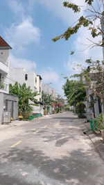 chỉ 7,6 tỷ (6x17) 89m2, nhà 3 tầng, đường ô tô. phước long b, gara ô tô, full nội thất, shr