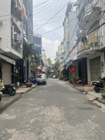 đường 7m lề 2m 2 xe hơi tránh nhau thoải mái bán nhà khu đẳng cấp 766/ lạc long quân