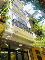 chính kinh, 10m ra phố, mặt ngõ thẳng tắp, nhất vị trí, ngay royal city, 35m2*5t, 4.5m mặt tiền