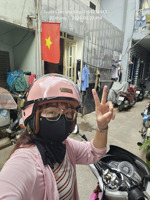 hẻm 1/ trường sa thông phan văn hân , p17, bình thạnh. dtcn 77m2, nhà cấp 4. ngang 5.3 nở hậu 7 m .