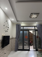 bán nhà 3 tầng - kiên cố - để lại đầy đủ nội thất - ngay trường cấp 3 ngũ hành sơn