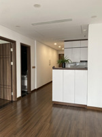 chính chủ bán căn 2 ngủ 70m2, full đồ, tại rivera park tòa b, ban công tây nam, sổ đỏ