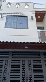 ngay công viên giáp bình long- lê thúc hoạch 4,x tỷ 2 tầng 2pn 2wc