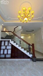 Nhà 2 lầu mặt tiền hẻm ở và kinh doanh đều tiện