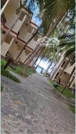 khách sạn, resort, 2,5 ha, 186 phòng, 20 căn biệt thự các loại, 4 bungalow, mt 115 m, mt biển 125 m