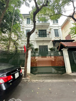 cho thuê nhà 112trung kính-cầu giấy: 90m2 x 5 tầng, mt 5m, đường 3 ô tô tránh, đỗ cửa. giá 30tr/th