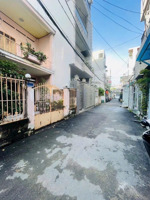 gần chợ bà chiểu-trung tâm bình thạnh! bán nhà sẵn kết cấu (4x11m) hẻm 6m - 3pn4wc. gía 8tỷ499