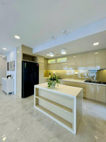 cần cho thuê happy valley pmh 3pn view sông, nhà thoáng mát, giá mềm 25tr/th