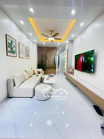 cho thuê nhà riêng tại phố tôn đức thắng, 18 triệu, 40m2, 4pn, 4wc, 6 tầng, hot! có thang máy