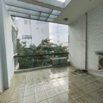 chính chủ gấp bán 69m2 - 3 tầng/4pn - hẻm xe tải - gần bv 175