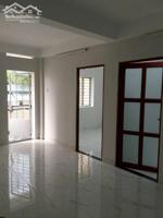 Bán căn hộ Bàu Cát II. Diện tích 56m2, 2PN, ban công thoáng mát, giá bán 3 tỉ, đã có sổ