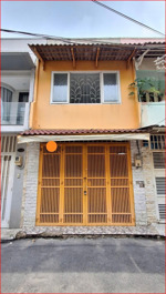 hẻm ô tô trãi nhựa 5m - nhỉnh 9 tỷ - ngang hiếm 4m - ô tô đậu trong nhà