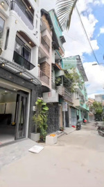 chỉ 2 tỷ 230 còn lại bank hỗ trợ nhận ngay nhà 43m2 lê quang định, bình thạnh. xây 1 trệt 2 lầu. sr