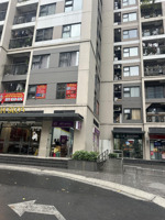 chỉ tám tỷ năm trăm chín mươi triệu sở hữu ngay shop chân đế vinhomes dòng tiền 30trđ/tháng