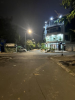 - bán gấp lô đất góc 7,5x20m. dt: 138m2. 2 mặt tiền kdc sadeco phước kiển a. nhà bè. giá: 18tỷ